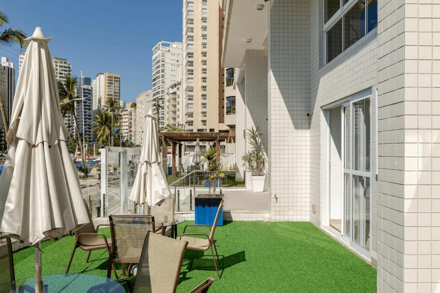 Apto - Predio De Frente Para Praia - Asturias - Guaruja - 2 Vagas Garagem - Wi-Fi E Ar Condicionado エクステリア 写真
